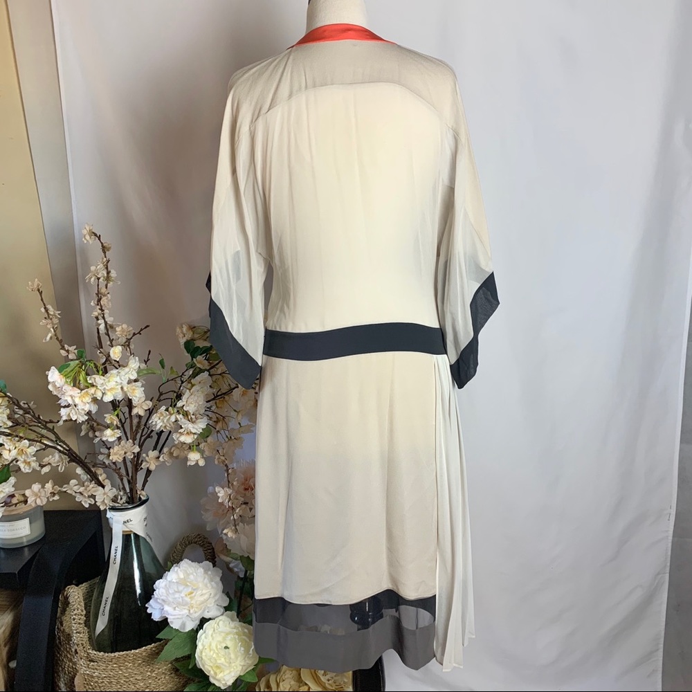 BCBGMaxAzria Runway open shoulder dress Small - Picture 7 of 7